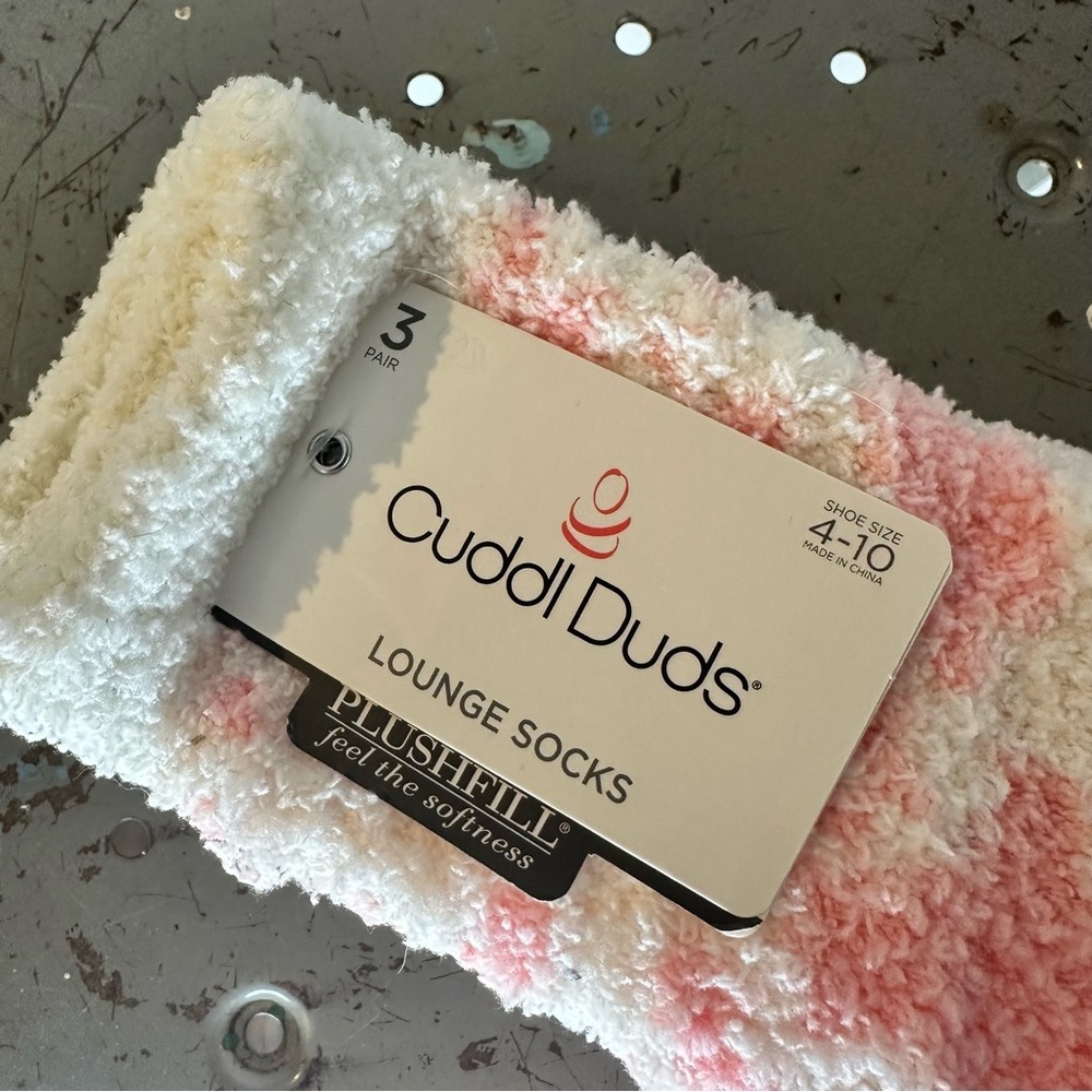 Cuddl Duds Plushfill Lounge Socks in Pink and White 3 Pair - Picture 2 of 7